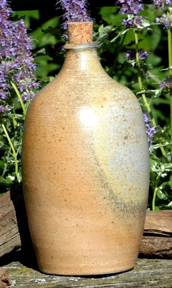 Kameninová láhev světlá (700 ml)