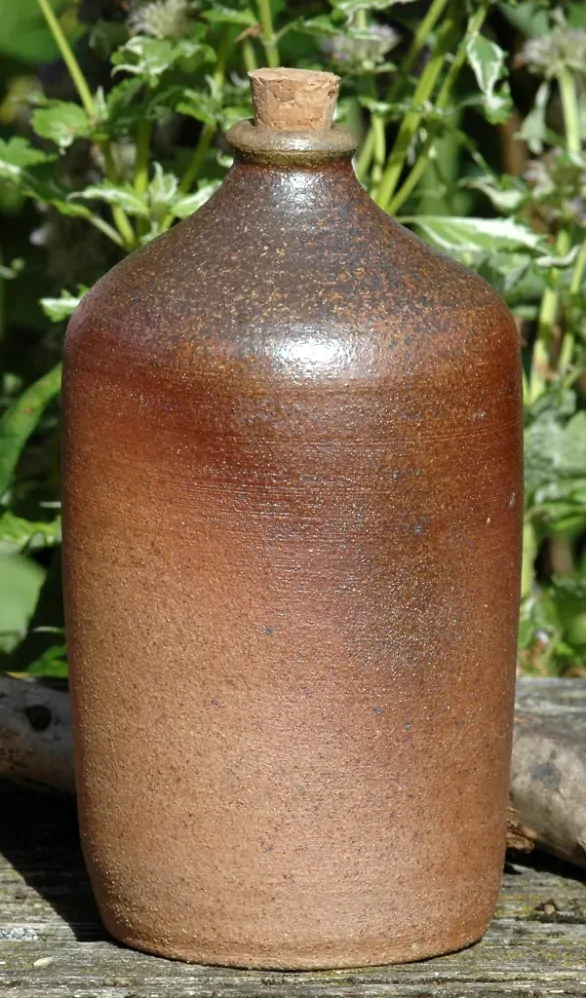 Kameninová láhev tmavá (600 ml)