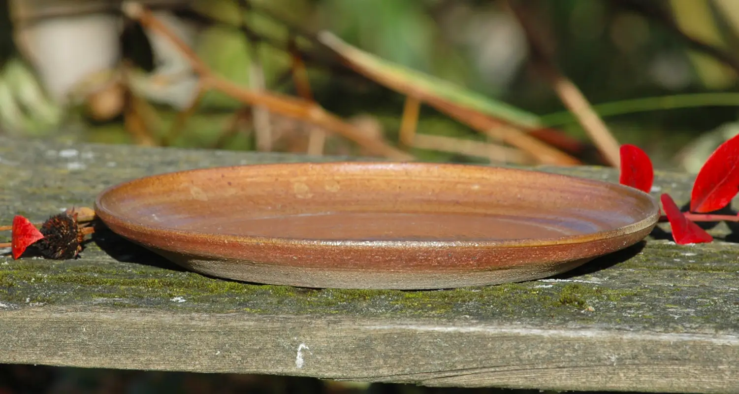Keramický talíř mělký (23 cm)