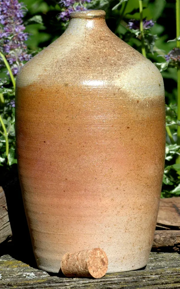 Kameninová láhev světlá (800 ml)