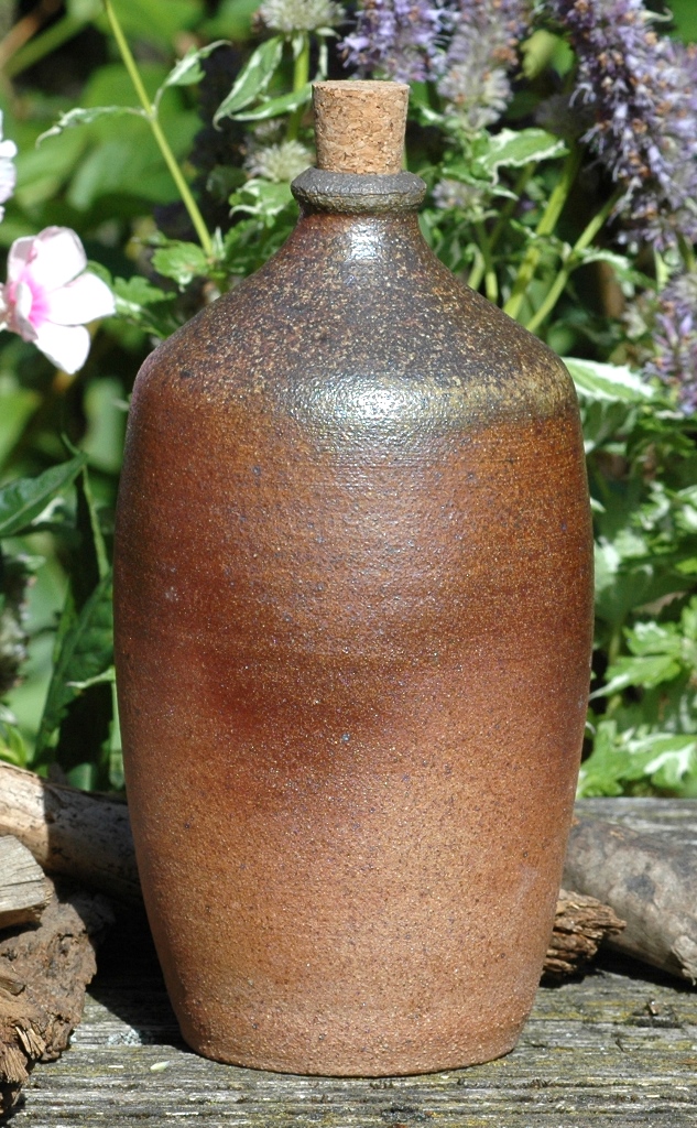 Kameninová láhev tmavá (700 ml)