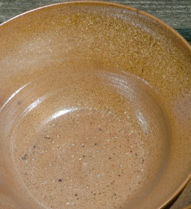 Keramický talíř hluboký (21,5 cm)