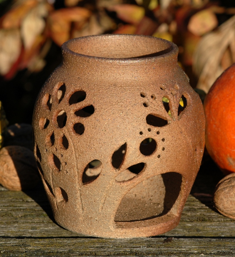 Šamotová lampa slovanské květy