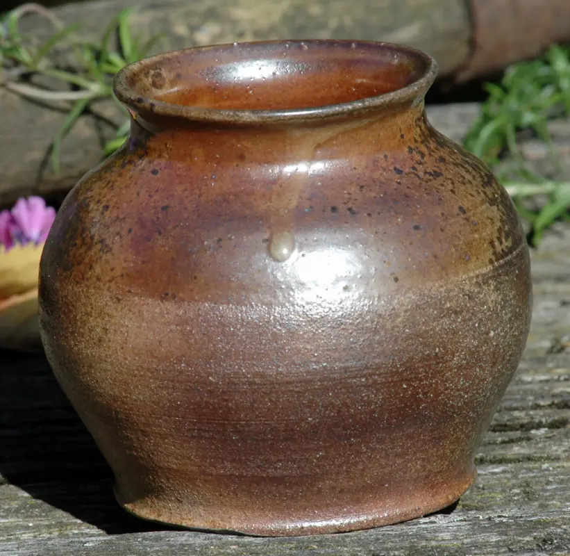 Kameninová vázička (300 ml)