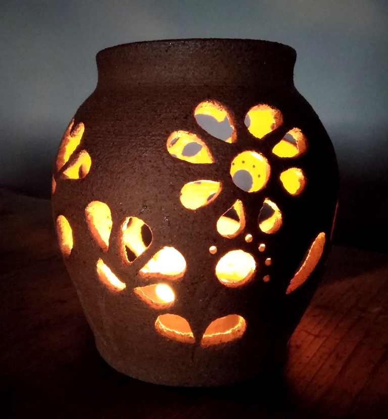 Šamotová lampa slovanské květy