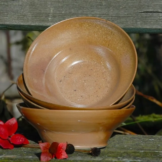 Keramický talíř hluboký (21,5 cm)